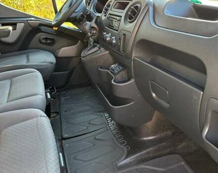 Белый Рено Мастер, объемом двигателя 0 л и пробегом 280 тыс. км за 17999 $, фото 7 на Automoto.ua