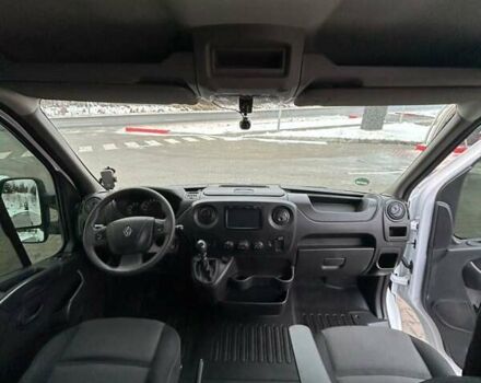 Белый Рено Мастер, объемом двигателя 2.3 л и пробегом 240 тыс. км за 22400 $, фото 43 на Automoto.ua