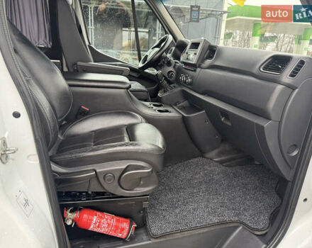 Белый Рено Мастер, объемом двигателя 2.3 л и пробегом 200 тыс. км за 33000 $, фото 16 на Automoto.ua