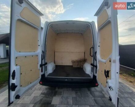 Белый Рено Мастер, объемом двигателя 2.3 л и пробегом 248 тыс. км за 28300 $, фото 2 на Automoto.ua