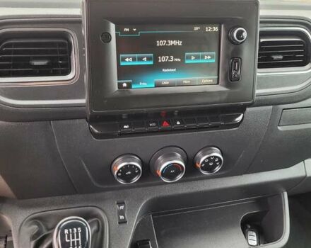 Белый Рено Мастер, объемом двигателя 2.3 л и пробегом 177 тыс. км за 25300 $, фото 45 на Automoto.ua