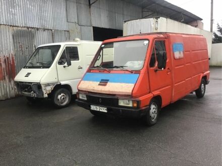 Білий Рено Мастєр, об'ємом двигуна 2.5 л та пробігом 777 тис. км за 2364 $, фото 1 на Automoto.ua