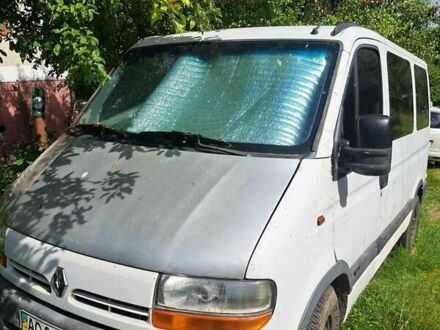 Белый Рено Мастер, объемом двигателя 2.5 л и пробегом 186 тыс. км за 3600 $, фото 1 на Automoto.ua