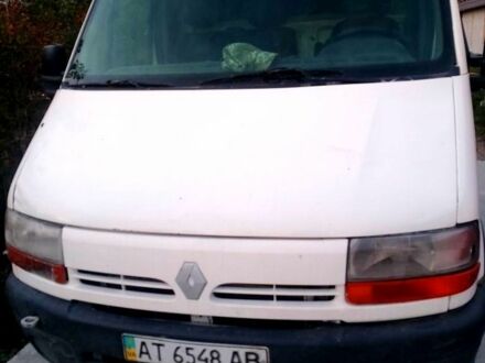 Белый Рено Мастер, объемом двигателя 2.8 л и пробегом 400 тыс. км за 1700 $, фото 1 на Automoto.ua