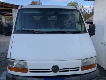Белый Рено Мастер, объемом двигателя 1.9 л и пробегом 380 тыс. км за 4000 $, фото 1 на Automoto.ua