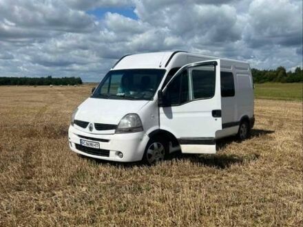 Белый Рено Мастер, объемом двигателя 2.8 л и пробегом 450 тыс. км за 1999 $, фото 1 на Automoto.ua