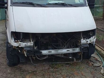 Рено Мастєр 2001 у Александрие на Automoto.ua Білий Рено Мастєр, об'ємом двигуна 1.9 л та пробігом 500 тис. км за 200 $, фото 1 на Automoto.ua