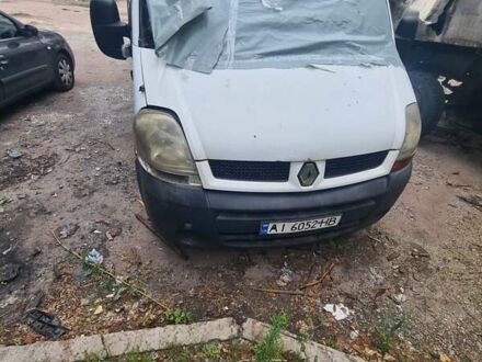 Белый Рено Мастер, объемом двигателя 2.5 л и пробегом 280 тыс. км за 2500 $, фото 1 на Automoto.ua