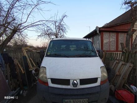 Белый Рено Мастер, объемом двигателя 1.9 л и пробегом 300 тыс. км за 4000 $, фото 1 на Automoto.ua