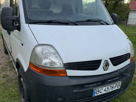 Белый Рено Мастер, объемом двигателя 2.5 л и пробегом 440 тыс. км за 6500 $, фото 1 на Automoto.ua