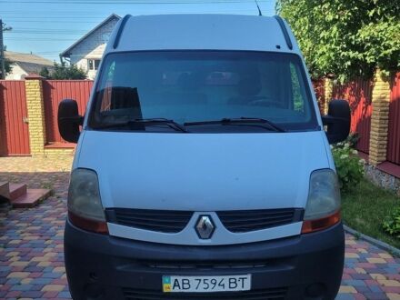 Белый Рено Мастер, объемом двигателя 2.5 л и пробегом 634 тыс. км за 6400 $, фото 1 на Automoto.ua