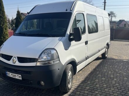 Белый Рено Мастер, объемом двигателя 2.5 л и пробегом 700 тыс. км за 7600 $, фото 1 на Automoto.ua