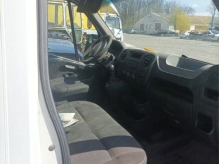 Білий Рено Мастєр, об'ємом двигуна 2 л та пробігом 450 тис. км за 4739 $, фото 1 на Automoto.ua