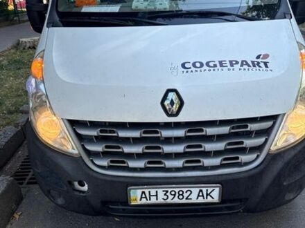 Белый Рено Мастер, объемом двигателя 2.3 л и пробегом 260 тыс. км за 5000 $, фото 1 на Automoto.ua