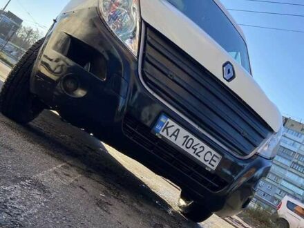 Белый Рено Мастер, объемом двигателя 2.3 л и пробегом 465 тыс. км за 12000 $, фото 1 на Automoto.ua