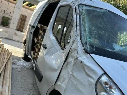 Білий Рено Мастєр, об'ємом двигуна 2.3 л та пробігом 330 тис. км за 5005 $, фото 1 на Automoto.ua