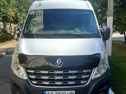 Белый Рено Мастер, объемом двигателя 2.2 л и пробегом 22000 тыс. км за 14200 $, фото 1 на Automoto.ua