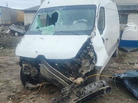 Белый Рено Мастер, объемом двигателя 2.3 л и пробегом 420 тыс. км за 4500 $, фото 1 на Automoto.ua