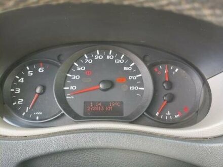 Білий Рено Мастєр, об'ємом двигуна 2 л та пробігом 273 тис. км за 350 $, фото 1 на Automoto.ua