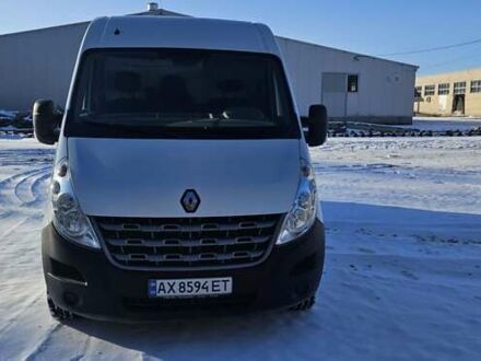 Белый Рено Мастер, объемом двигателя 2.3 л и пробегом 178 тыс. км за 15200 $, фото 1 на Automoto.ua