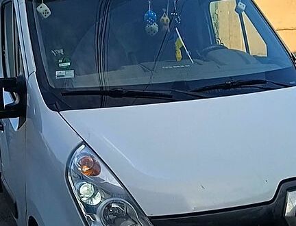Рено Мастєр 2015 у Києві на Automoto.ua Білий Рено Мастєр, об'ємом двигуна 2.3 л та пробігом 550 тис. км за 10500 $, фото 1 на Automoto.ua