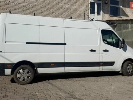 Белый Рено Мастер, объемом двигателя 2.3 л и пробегом 235 тыс. км за 17777 $, фото 1 на Automoto.ua