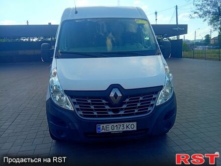 Белый Рено Мастер, объемом двигателя 2.3 л и пробегом 232 тыс. км за 15500 $, фото 1 на Automoto.ua