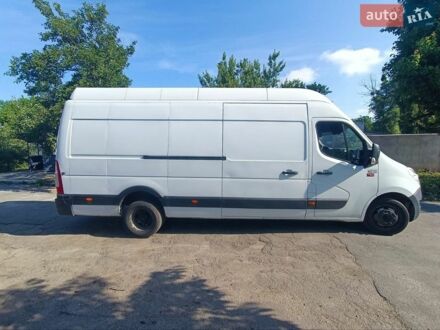 Белый Рено Мастер, объемом двигателя 2.3 л и пробегом 328 тыс. км за 17500 $, фото 1 на Automoto.ua