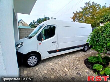 Белый Рено Мастер, объемом двигателя 2.3 л и пробегом 210 тыс. км за 10000 $, фото 1 на Automoto.ua