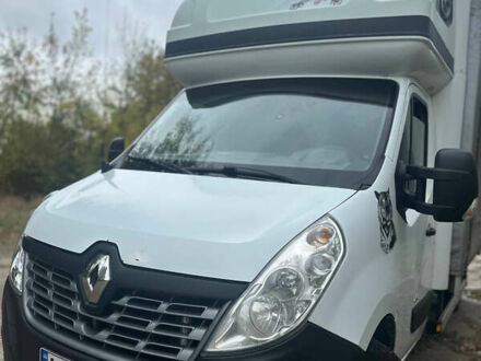 Белый Рено Мастер, объемом двигателя 2.3 л и пробегом 387 тыс. км за 13600 $, фото 1 на Automoto.ua