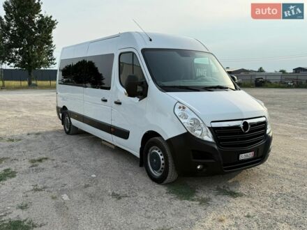 Белый Рено Мастер, объемом двигателя 2.3 л и пробегом 235 тыс. км за 21600 $, фото 1 на Automoto.ua