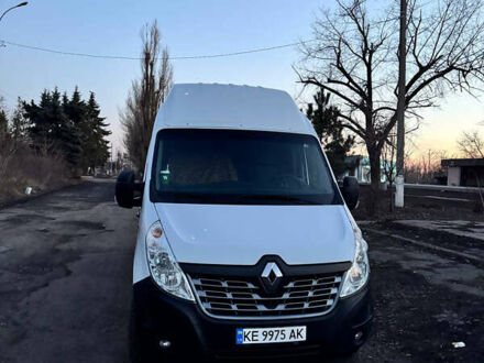 Белый Рено Мастер, объемом двигателя 2.3 л и пробегом 315 тыс. км за 18000 $, фото 1 на Automoto.ua