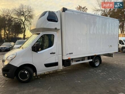 Белый Рено Мастер, объемом двигателя 2.3 л и пробегом 253 тыс. км за 23899 $, фото 1 на Automoto.ua