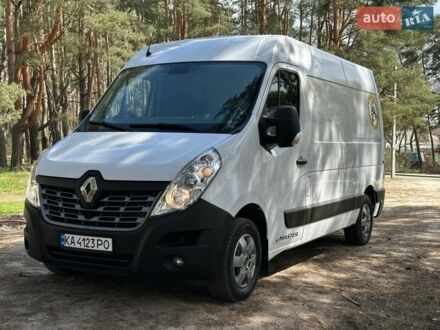 Белый Рено Мастер, объемом двигателя 2.3 л и пробегом 300 тыс. км за 16900 $, фото 1 на Automoto.ua