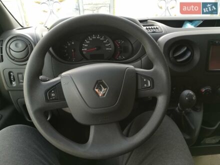 Белый Рено Мастер, объемом двигателя 2.3 л и пробегом 200 тыс. км за 23500 $, фото 1 на Automoto.ua