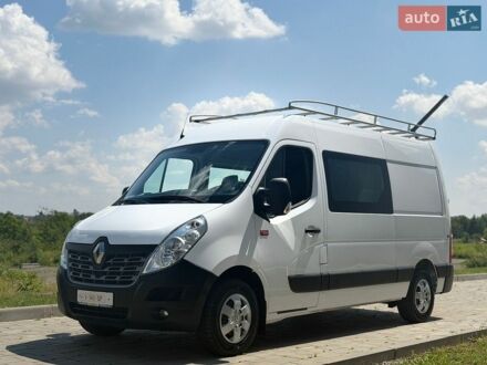 Белый Рено Мастер, объемом двигателя 2.3 л и пробегом 217 тыс. км за 19500 $, фото 1 на Automoto.ua