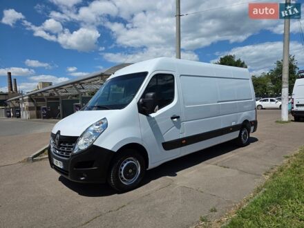 Белый Рено Мастер, объемом двигателя 2.3 л и пробегом 203 тыс. км за 17700 $, фото 1 на Automoto.ua