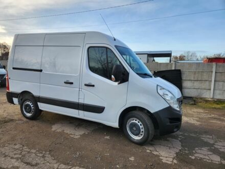 Белый Рено Мастер, объемом двигателя 2.3 л и пробегом 235 тыс. км за 15900 $, фото 1 на Automoto.ua