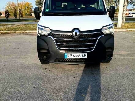 Белый Рено Мастер, объемом двигателя 2.3 л и пробегом 240 тыс. км за 17500 $, фото 1 на Automoto.ua