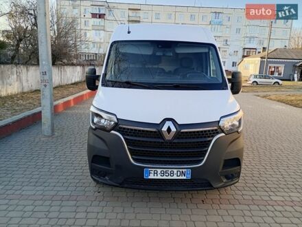 Белый Рено Мастер, объемом двигателя 2.3 л и пробегом 208 тыс. км за 18500 $, фото 1 на Automoto.ua