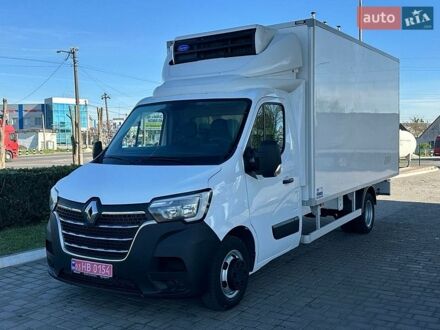 Белый Рено Мастер, объемом двигателя 2.3 л и пробегом 320 тыс. км за 30897 $, фото 1 на Automoto.ua