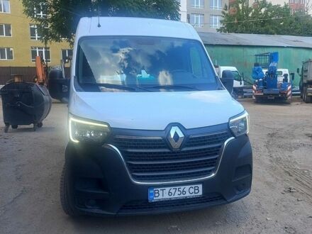 Белый Рено Мастер, объемом двигателя 2.3 л и пробегом 252 тыс. км за 19299 $, фото 1 на Automoto.ua
