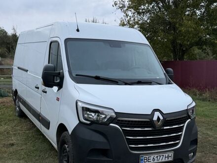 Белый Рено Мастер, объемом двигателя 2.3 л и пробегом 290 тыс. км за 19979 $, фото 1 на Automoto.ua