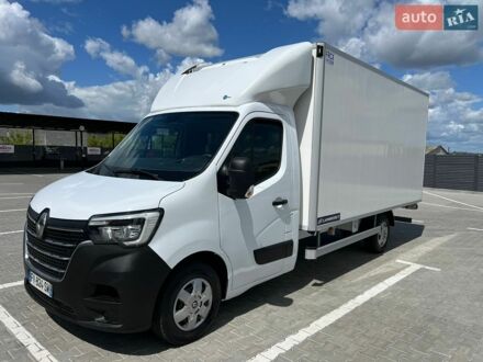 Белый Рено Мастер, объемом двигателя 2.3 л и пробегом 284 тыс. км за 26800 $, фото 1 на Automoto.ua