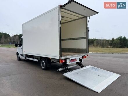 Белый Рено Мастер, объемом двигателя 2.3 л и пробегом 338 тыс. км за 19999 $, фото 1 на Automoto.ua