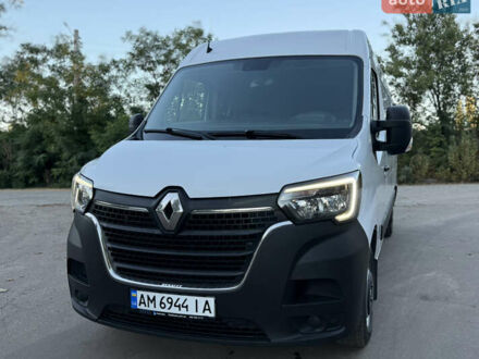 Белый Рено Мастер, объемом двигателя 2.3 л и пробегом 250 тыс. км за 18200 $, фото 1 на Automoto.ua