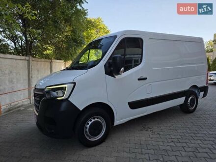 Белый Рено Мастер, объемом двигателя 2.3 л и пробегом 229 тыс. км за 19000 $, фото 1 на Automoto.ua