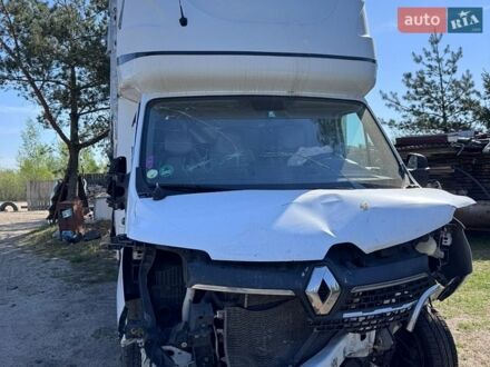 Белый Рено Мастер, объемом двигателя 2.3 л и пробегом 400 тыс. км за 11500 $, фото 1 на Automoto.ua