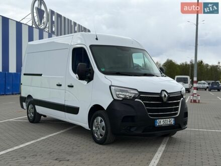 Белый Рено Мастер, объемом двигателя 2.3 л и пробегом 227 тыс. км за 18700 $, фото 1 на Automoto.ua