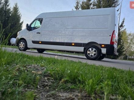 Белый Рено Мастер, объемом двигателя 2.3 л и пробегом 174 тыс. км за 23000 $, фото 1 на Automoto.ua
